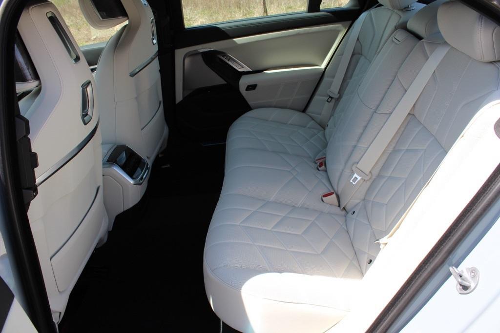 new 2025 BMW 760 car, priced at $128,680