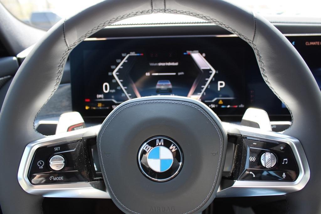 new 2025 BMW 760 car, priced at $128,680