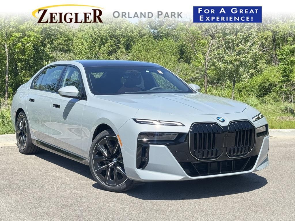 new 2025 BMW 760 car, priced at $129,575