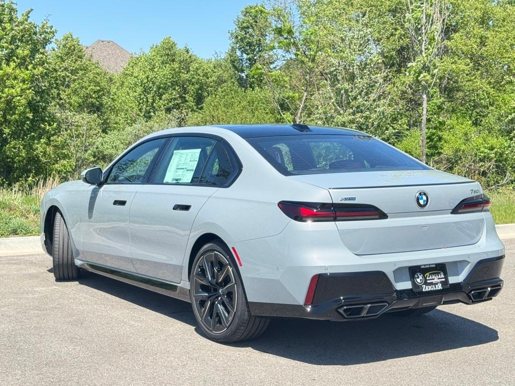 new 2025 BMW 760 car, priced at $129,575