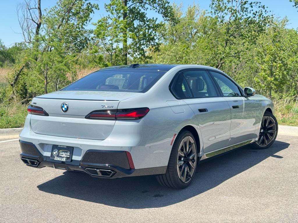 new 2025 BMW 760 car, priced at $129,575