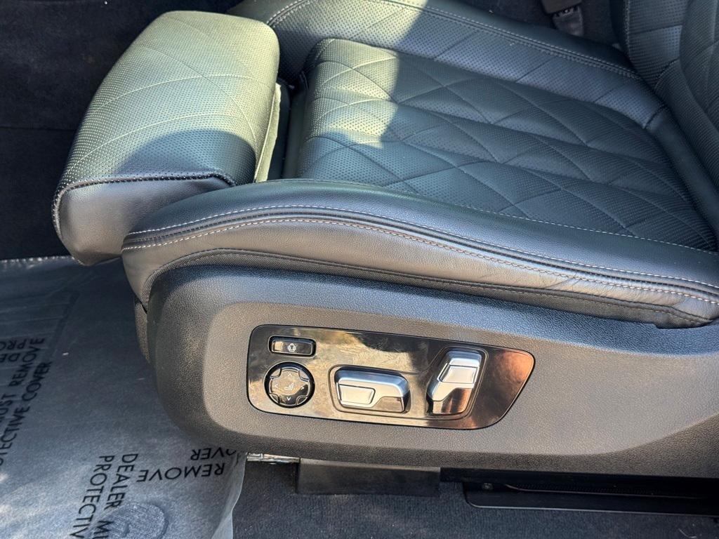used 2024 BMW X6 car, priced at $67,699