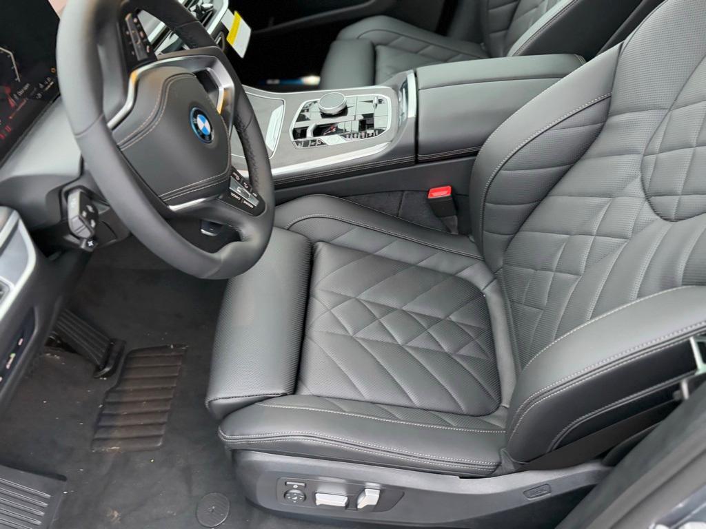 new 2025 BMW X5 PHEV car, priced at $76,560