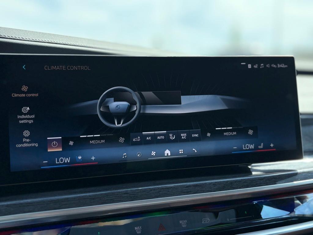 new 2025 BMW 760 car, priced at $132,880