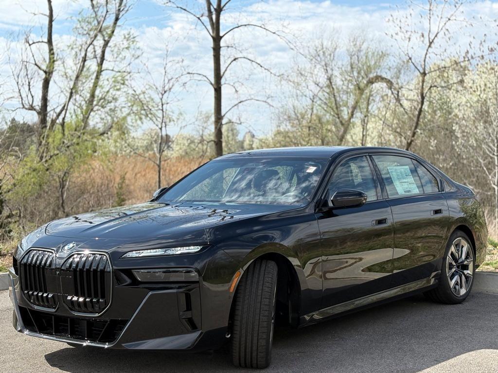 new 2025 BMW 760 car, priced at $132,880
