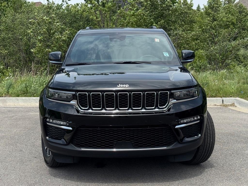used 2024 Jeep Grand Cherokee car, priced at $36,099