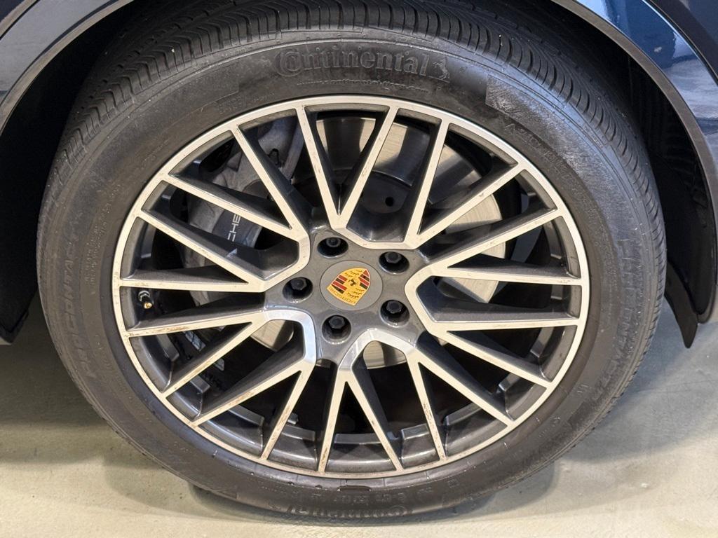 used 2022 Porsche Cayenne car, priced at $70,099