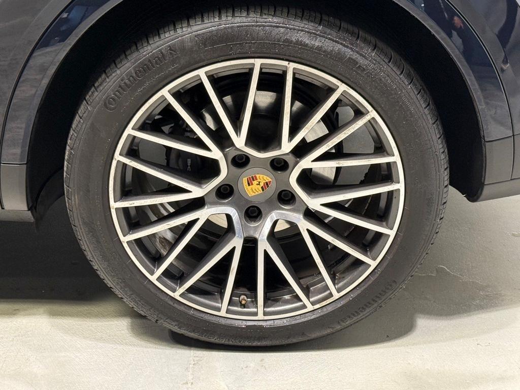 used 2022 Porsche Cayenne car, priced at $70,099