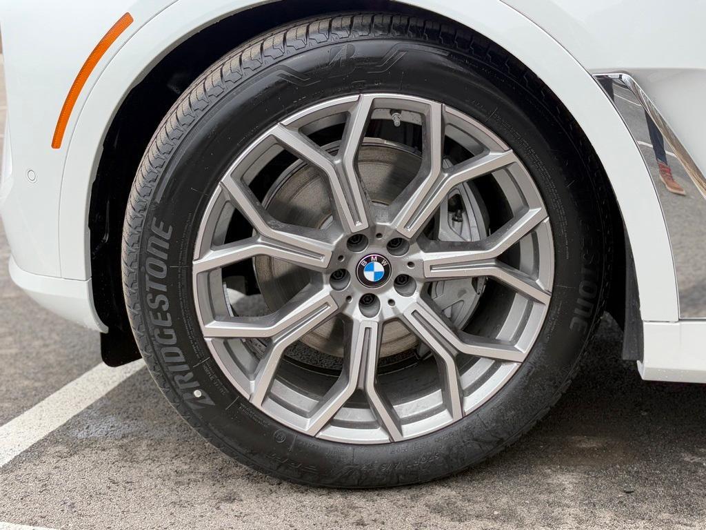 used 2025 BMW X7 car, priced at $83,996