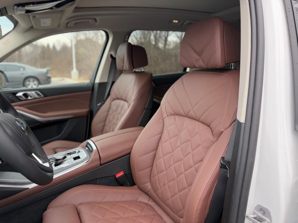 used 2025 BMW X7 car, priced at $83,996