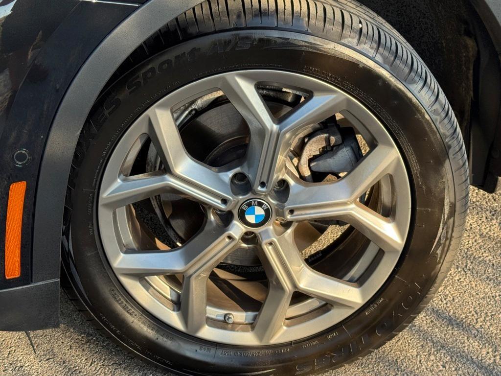 used 2024 BMW X4 car, priced at $40,099
