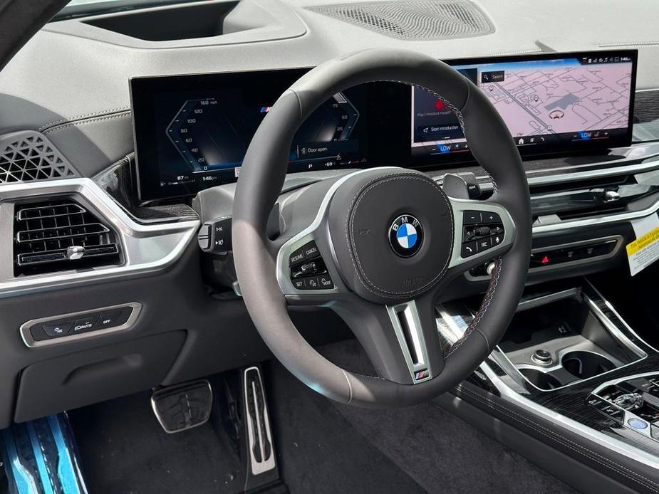 new 2025 BMW X7 car, priced at $121,400