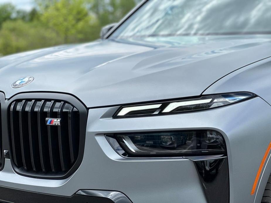 new 2025 BMW X7 car, priced at $121,400