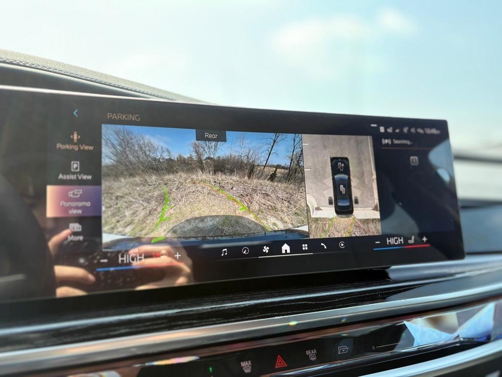 new 2025 BMW 760 car, priced at $133,480