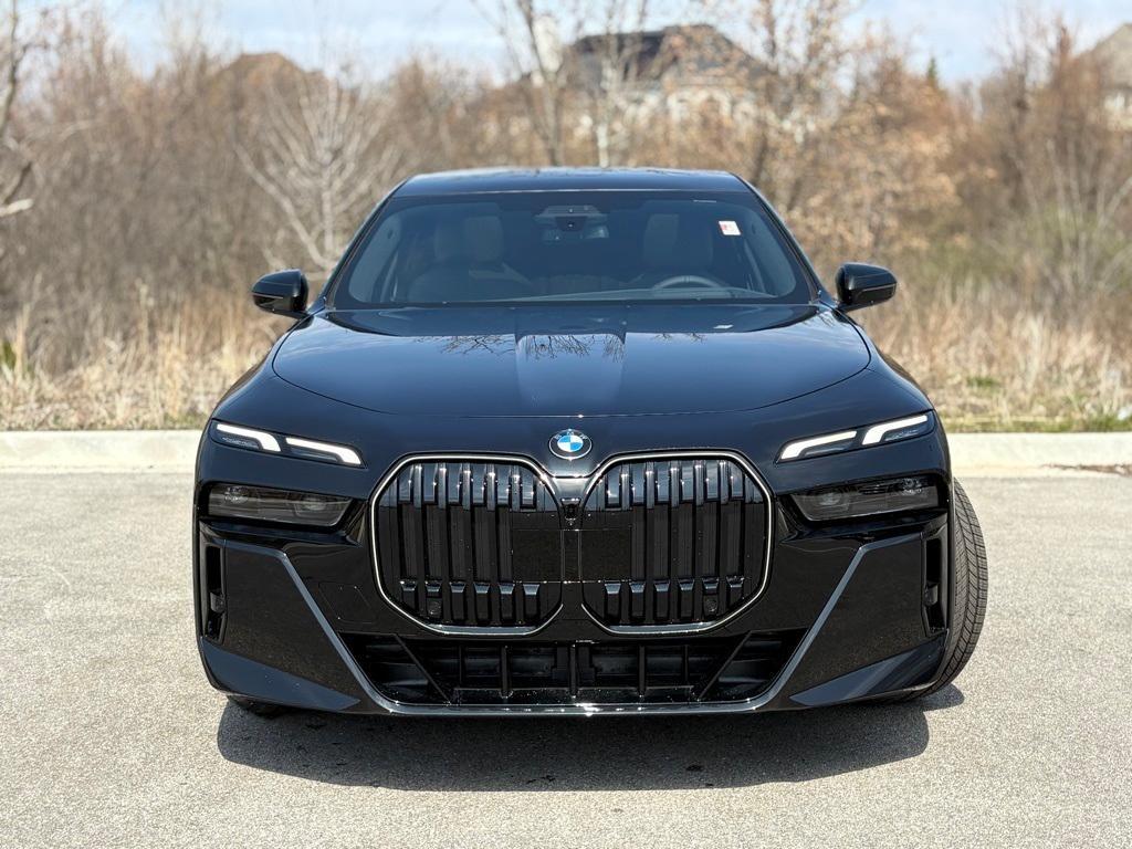 new 2025 BMW 760 car, priced at $133,480