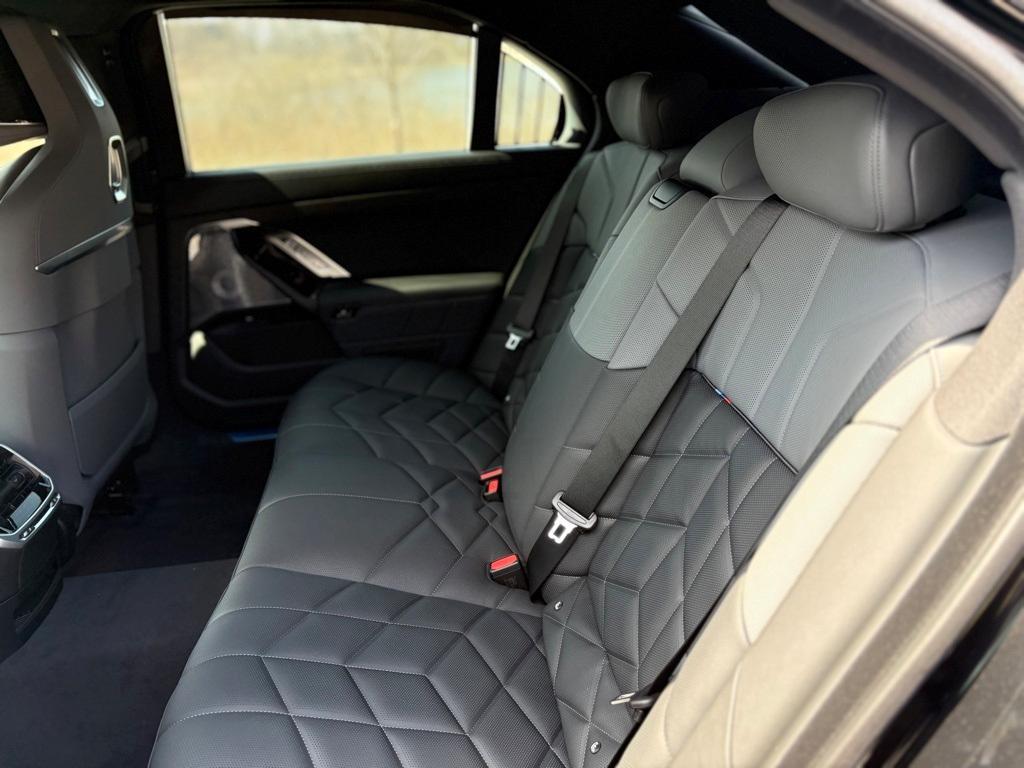 new 2025 BMW 760 car, priced at $133,480