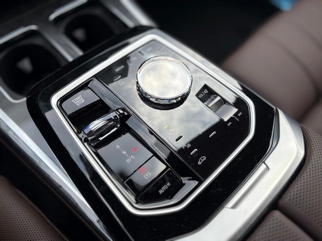 used 2025 BMW 760 car, priced at $134,405