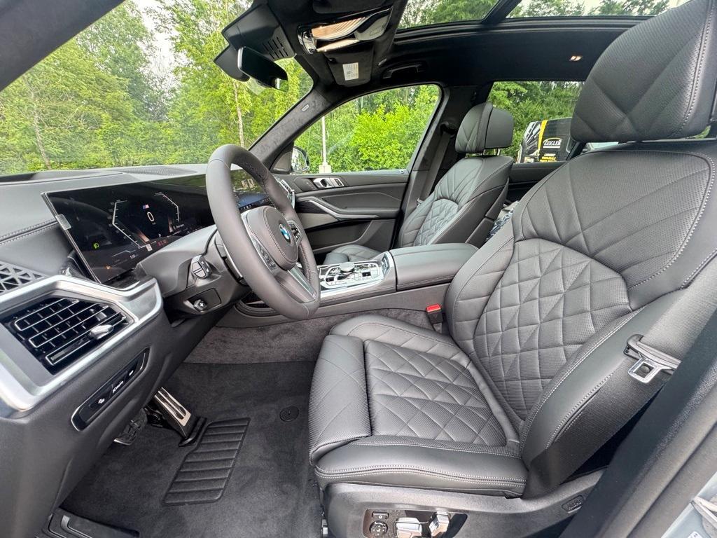 new 2026 BMW X7 car, priced at $98,845