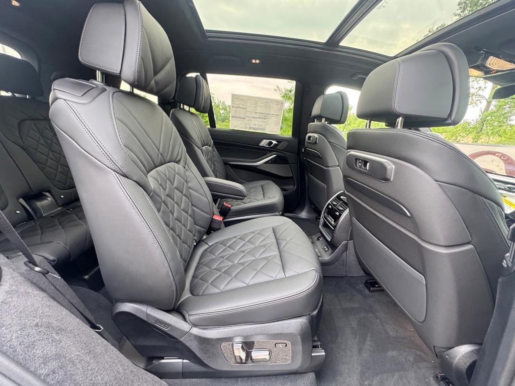new 2026 BMW X7 car, priced at $98,845