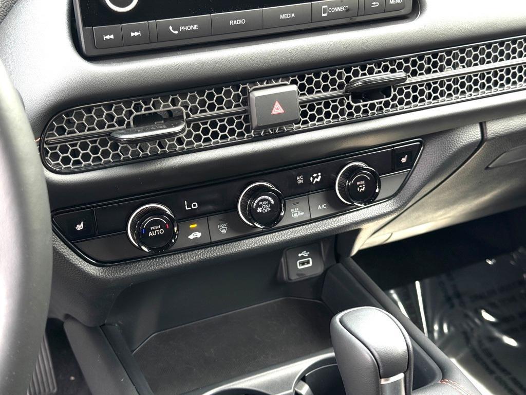 used 2025 Honda HR-V car, priced at $29,000