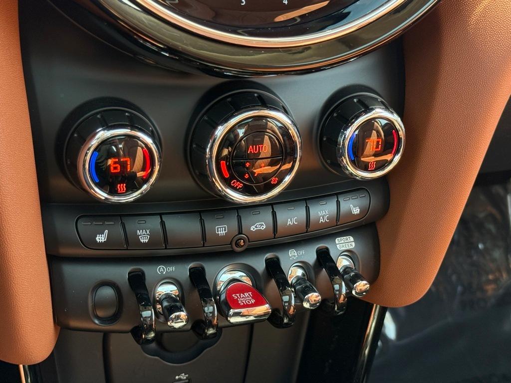 used 2022 MINI Hardtop car, priced at $26,500