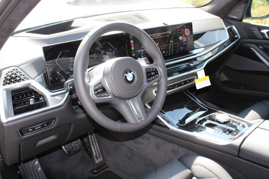 new 2025 BMW X7 car, priced at $97,055