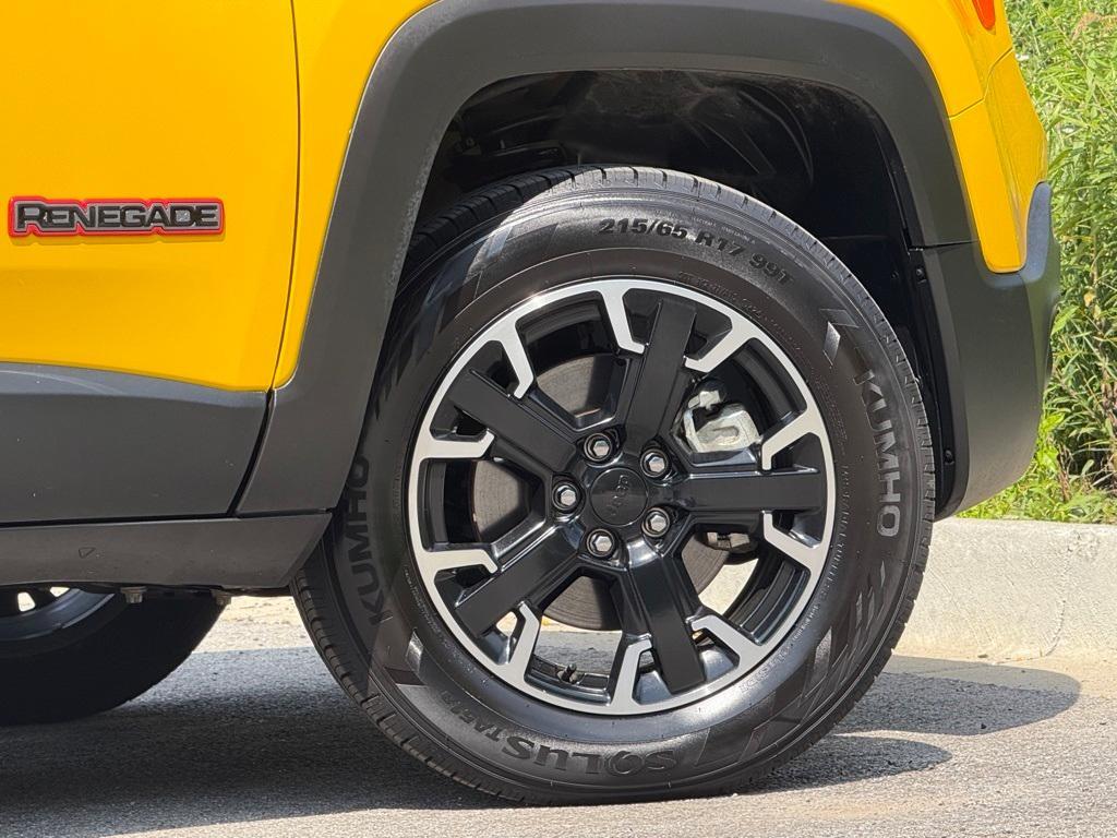 used 2023 Jeep Renegade car, priced at $21,000