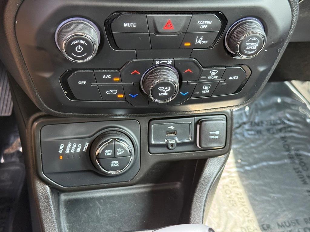 used 2023 Jeep Renegade car, priced at $21,000