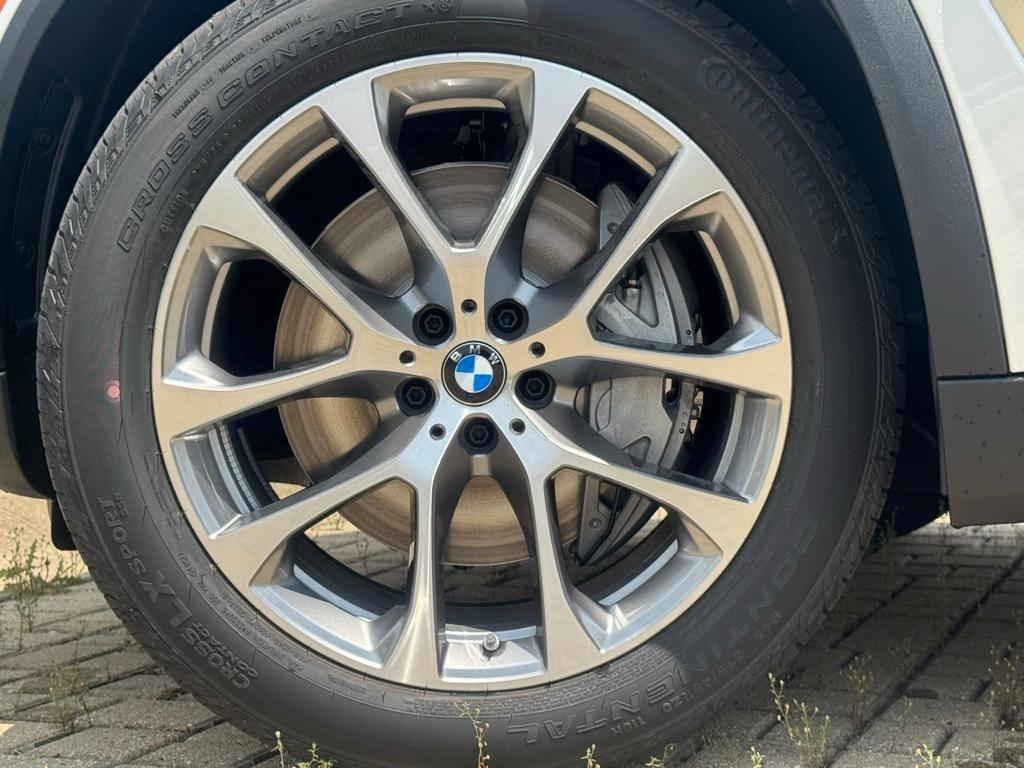 new 2026 BMW X5 PHEV car, priced at $79,825