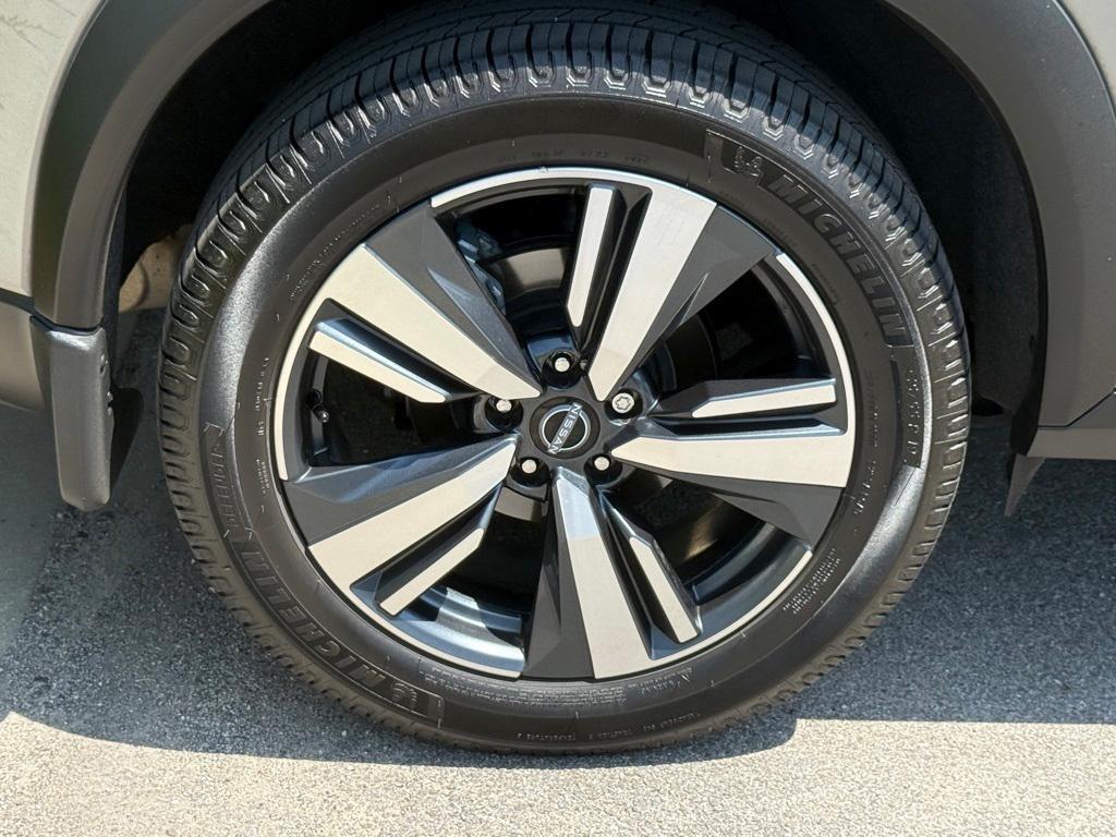 used 2023 Nissan Rogue car, priced at $24,650