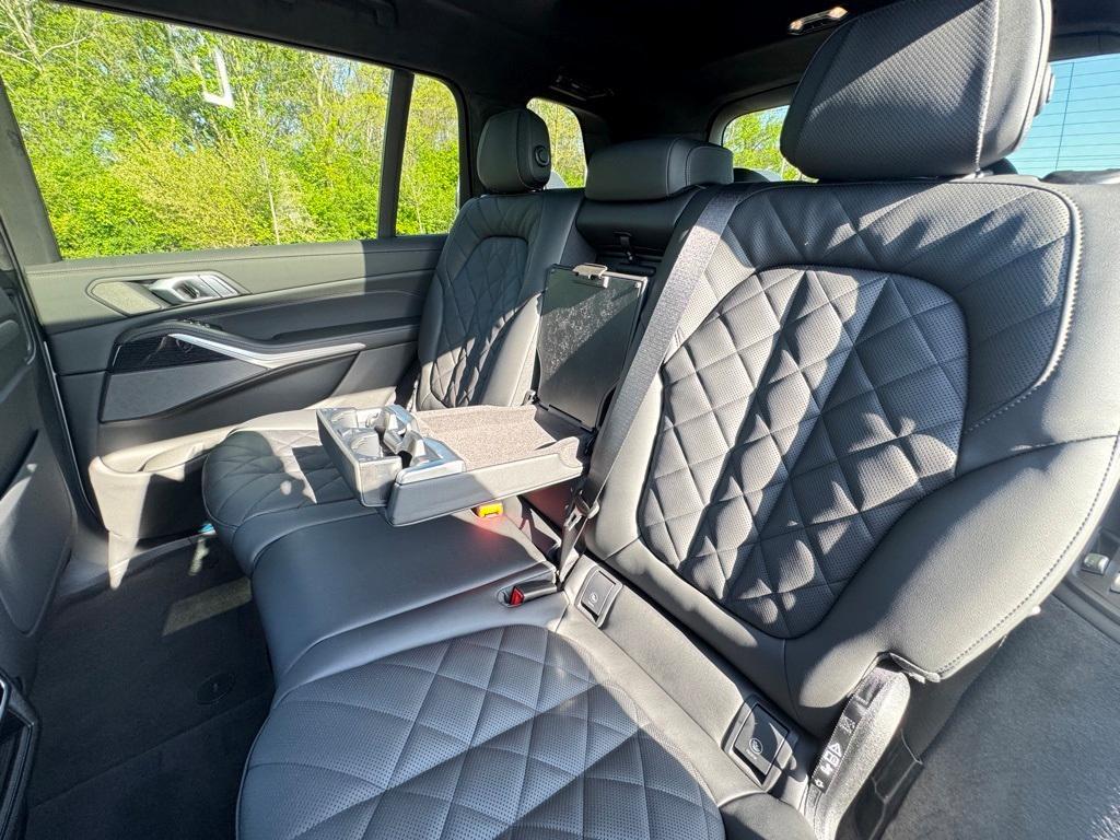 new 2026 BMW X7 car, priced at $93,675