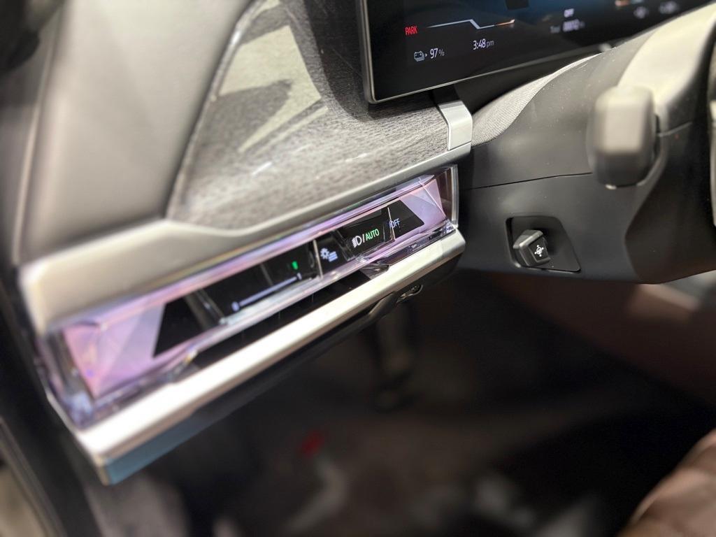 used 2025 BMW i7 car, priced at $127,125