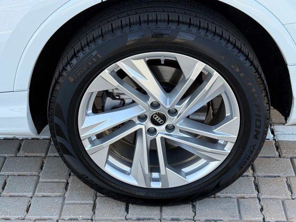 used 2022 Audi Q7 car, priced at $46,099