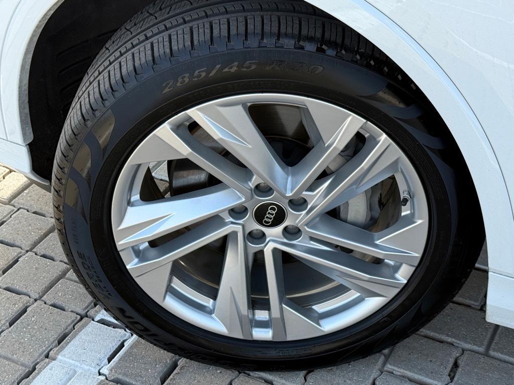 used 2022 Audi Q7 car, priced at $46,099