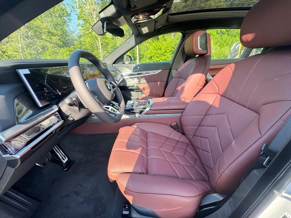 used 2025 BMW 760 car, priced at $119,367