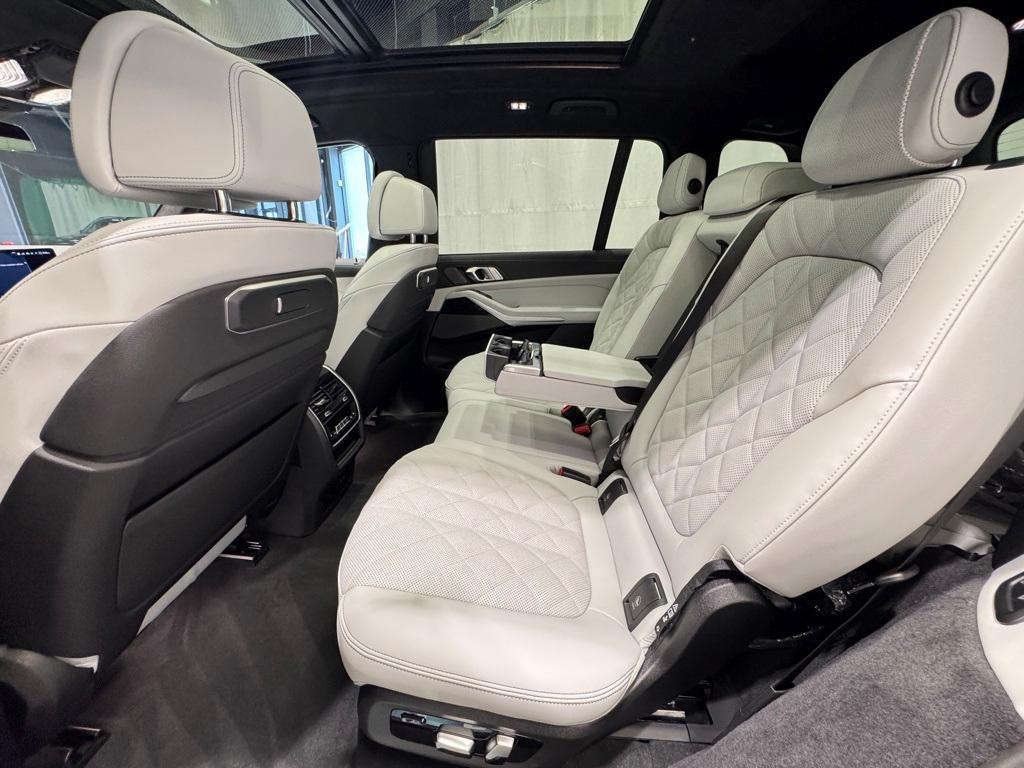 new 2026 BMW X7 car, priced at $101,865