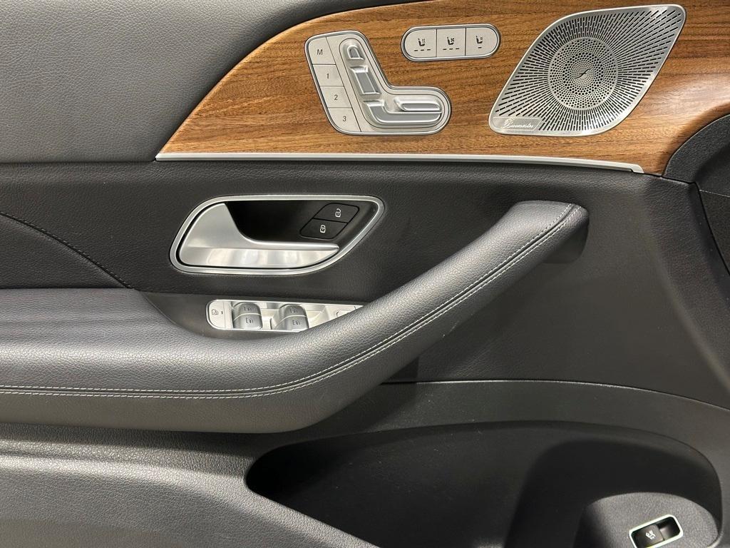 used 2024 Mercedes-Benz GLE 350 car, priced at $55,099