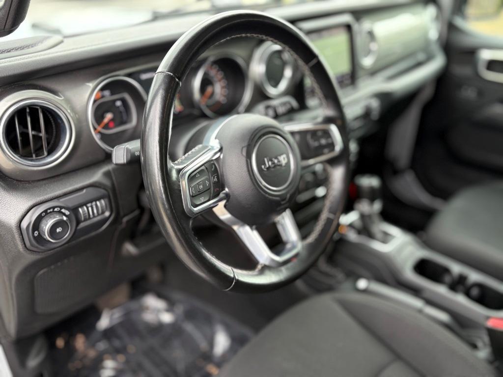 used 2022 Jeep Wrangler Unlimited car, priced at $34,000