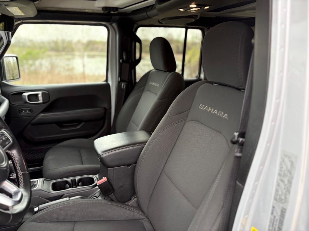 used 2022 Jeep Wrangler Unlimited car, priced at $34,000