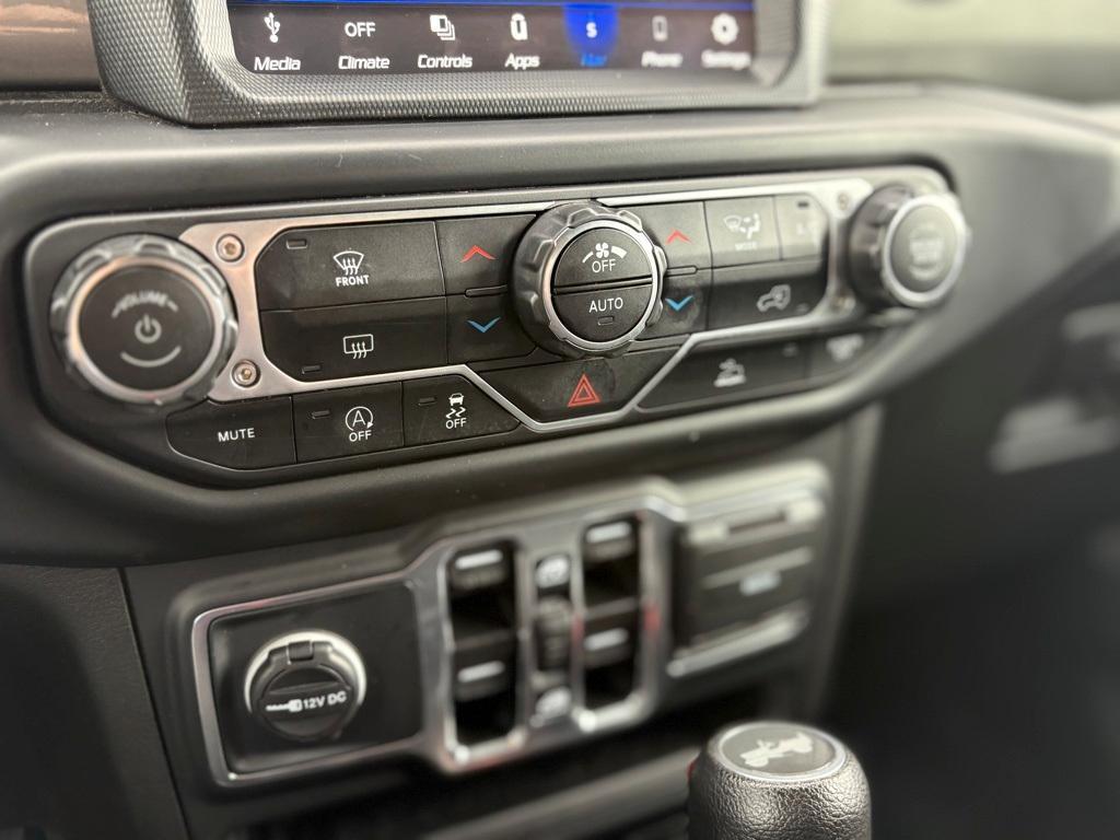 used 2022 Jeep Wrangler Unlimited car, priced at $34,000