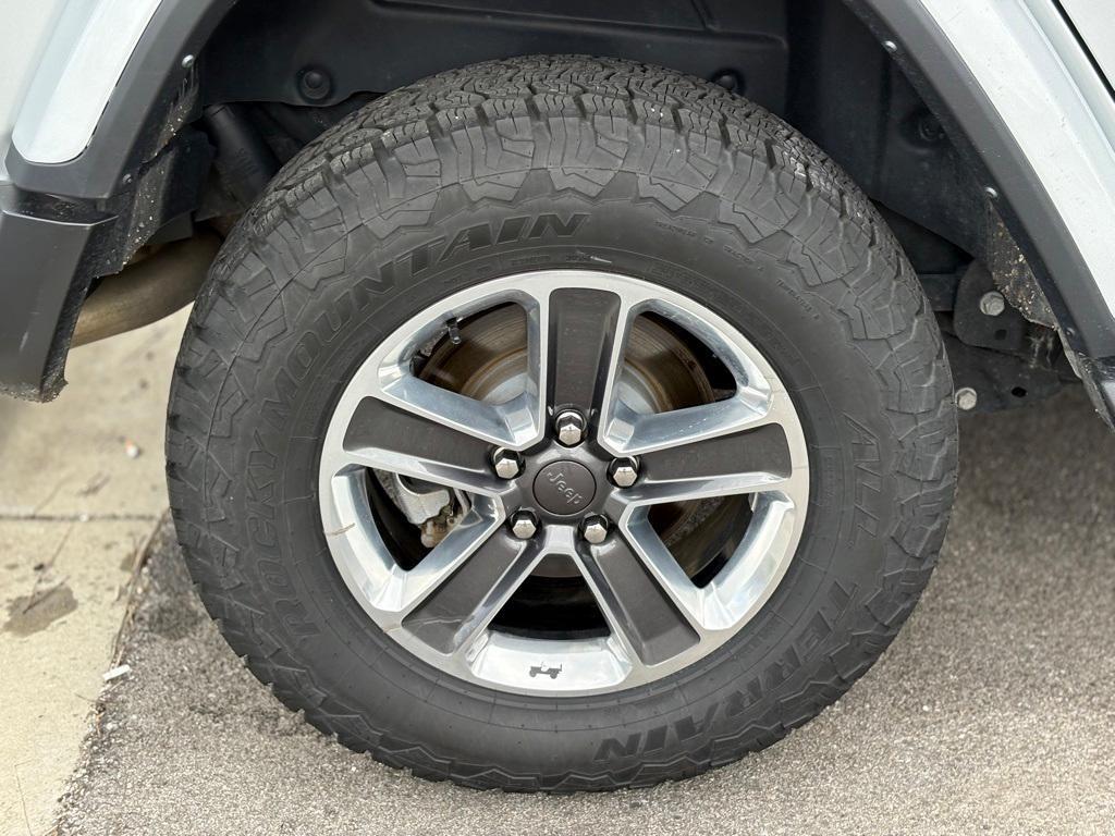 used 2022 Jeep Wrangler Unlimited car, priced at $34,000