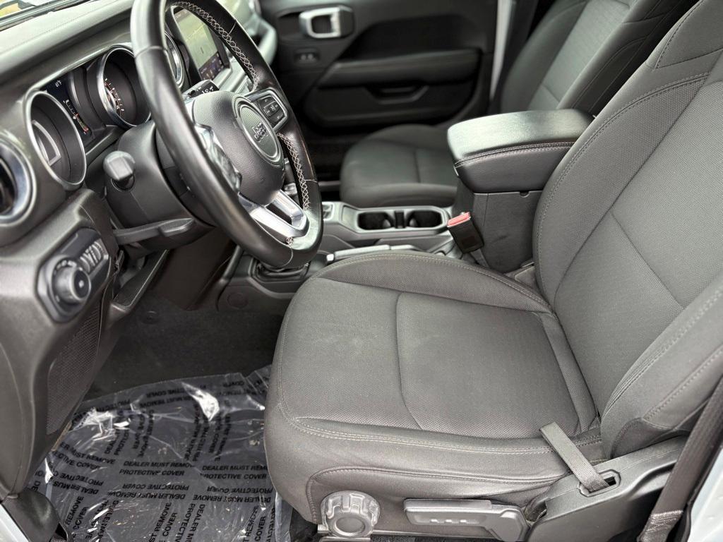 used 2022 Jeep Wrangler Unlimited car, priced at $34,000
