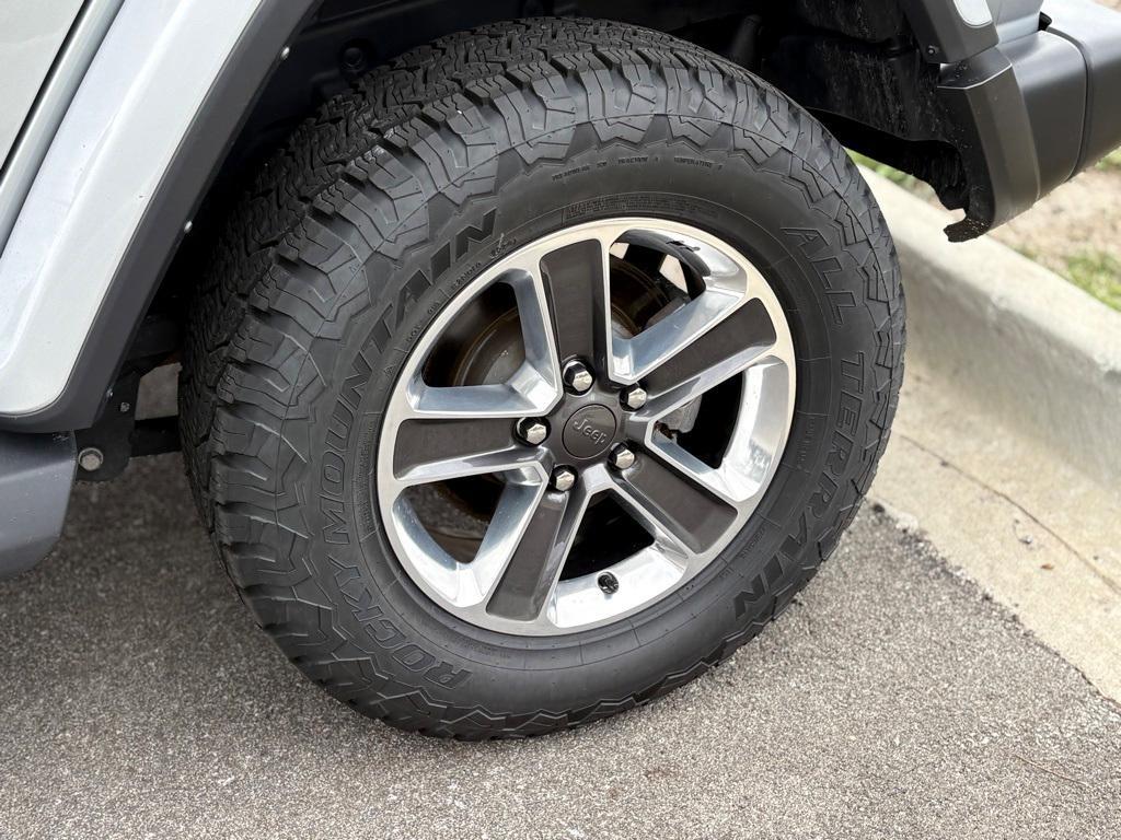 used 2022 Jeep Wrangler Unlimited car, priced at $34,000