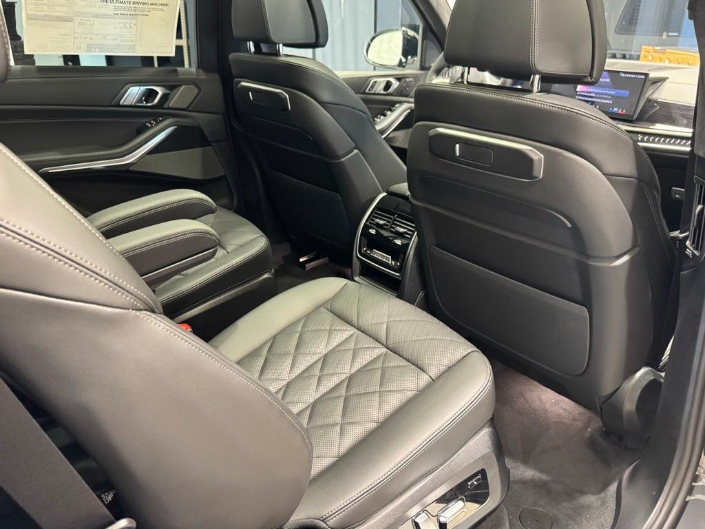 new 2026 BMW X7 car, priced at $98,115