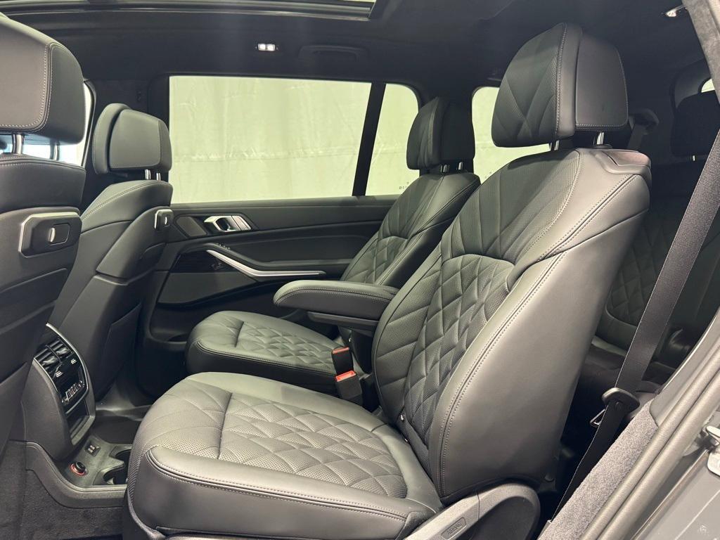 new 2026 BMW X7 car, priced at $98,115