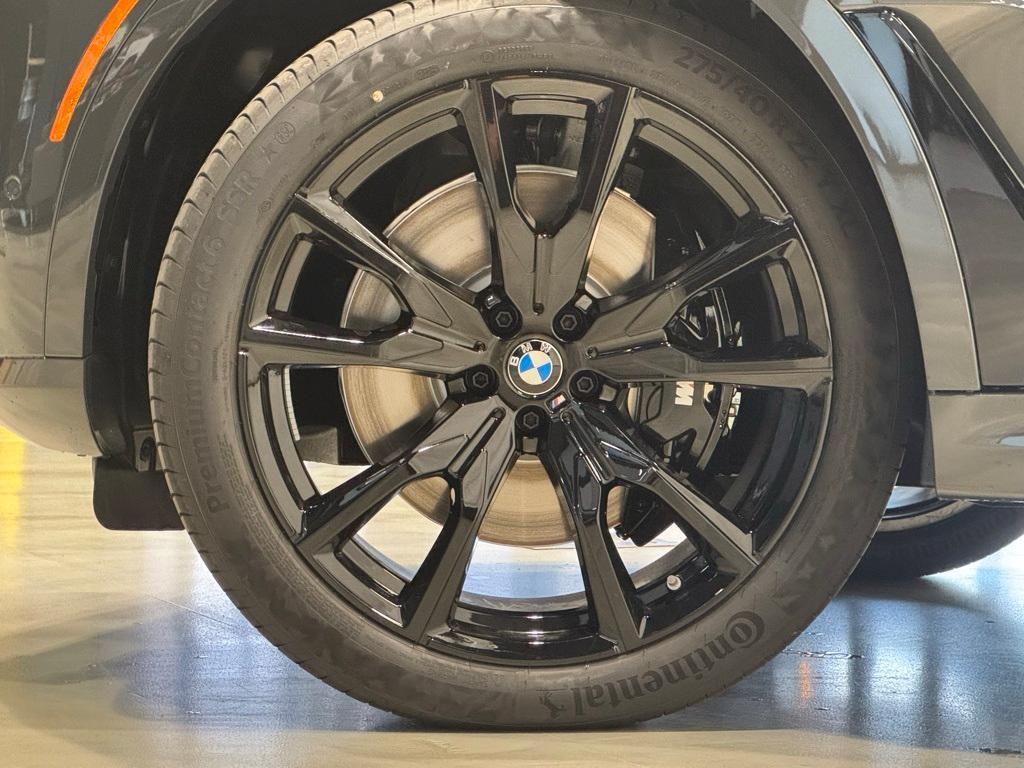 new 2026 BMW X7 car, priced at $98,115