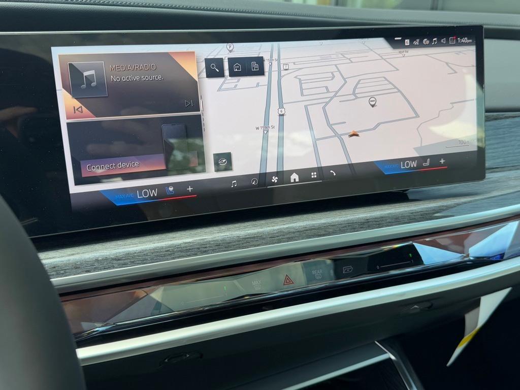 new 2025 BMW 760 car, priced at $128,505