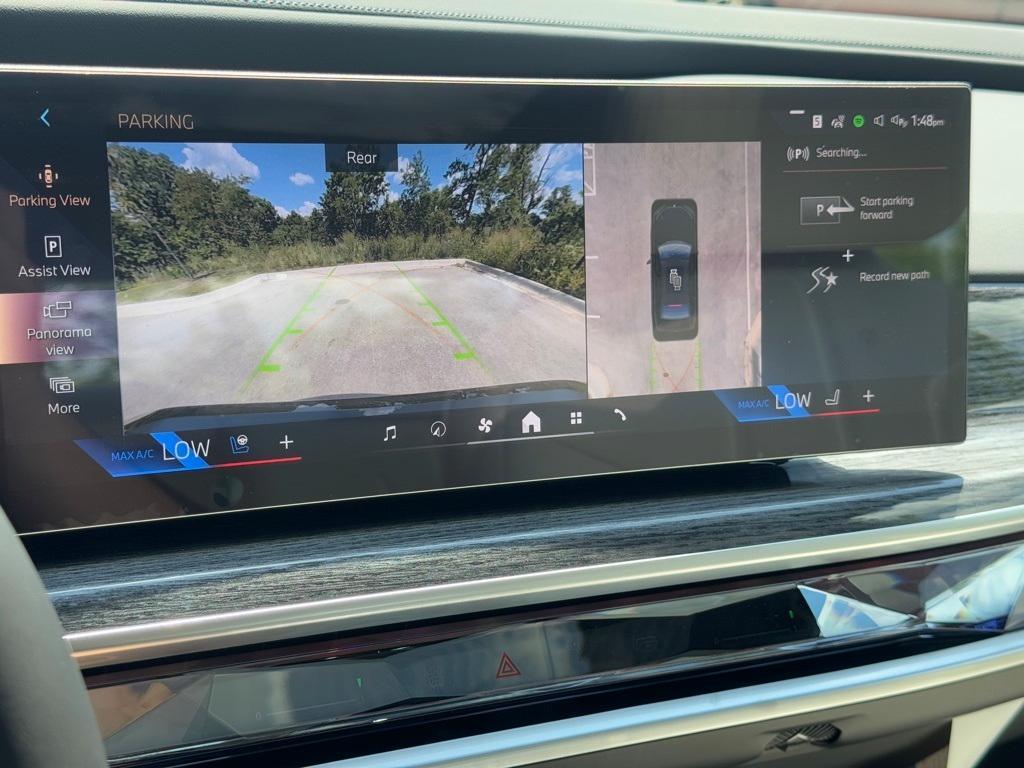 new 2025 BMW 760 car, priced at $128,505