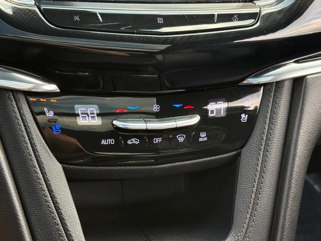 used 2020 Cadillac XT6 car, priced at $32,399
