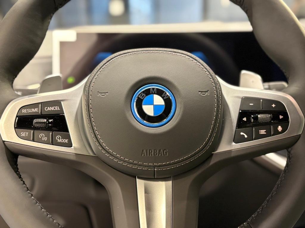 new 2025 BMW X5 PHEV car, priced at $84,040